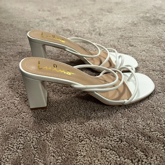 Lulu White heels - Picture 2 of 3